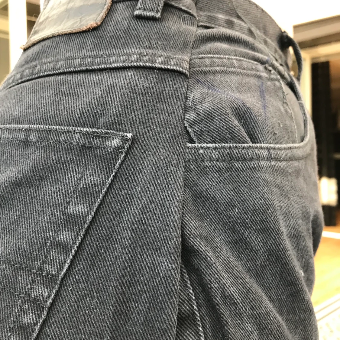 Svarta insydda jeans - 91