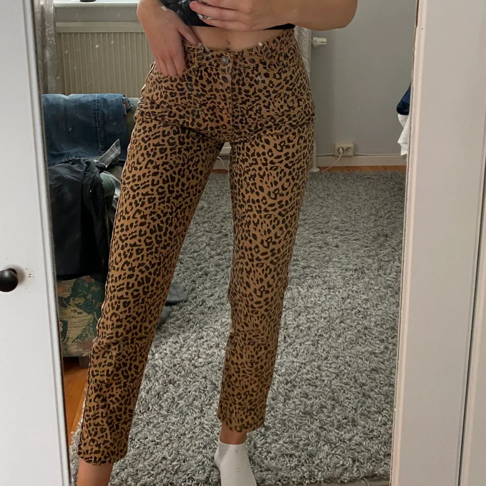 Leopard jeans från Gina, as snygga men har kommit till användning . Jeans & Byxor.