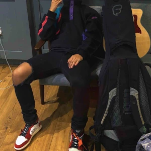  - Skön och mysig vintage sweater från FILA