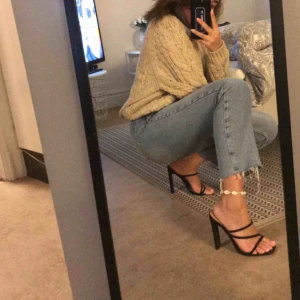  - Super fina jeans från märket SWEET SKTBS junkyard 