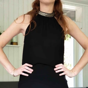  - Super fint fest linne från Paris 