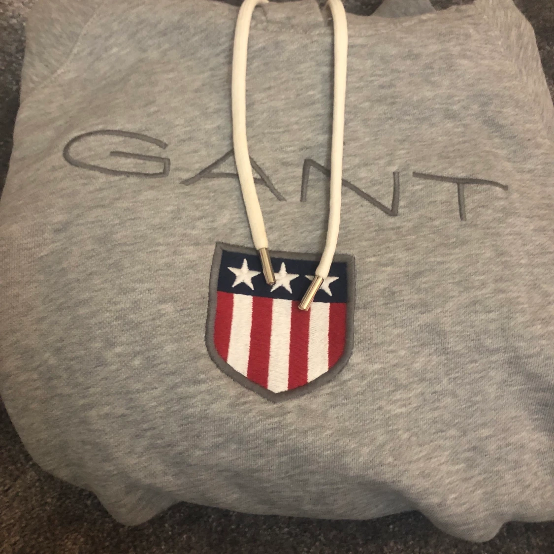 Gant hoodie grå - 90