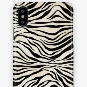Skal från Ideal of Sweden  - Ett superfint zebraskal från bästa Ideal of Sweden, passar Iphone X! 🤍🖤🦓 Skriv vid intresse!