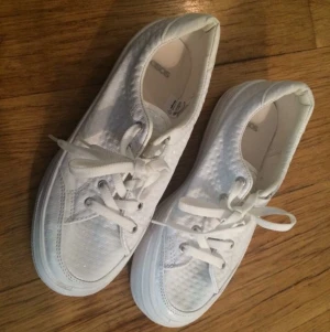  - Skor från Asos, strl 37