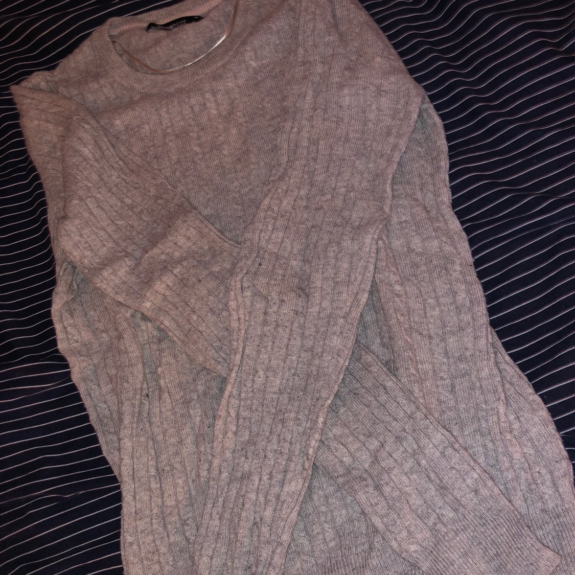 Mörkgrå stickad - 90