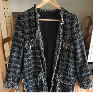 Kappa - Jättefin tunnare kappa från zara i hundtandsmönster. Aldrig använd!