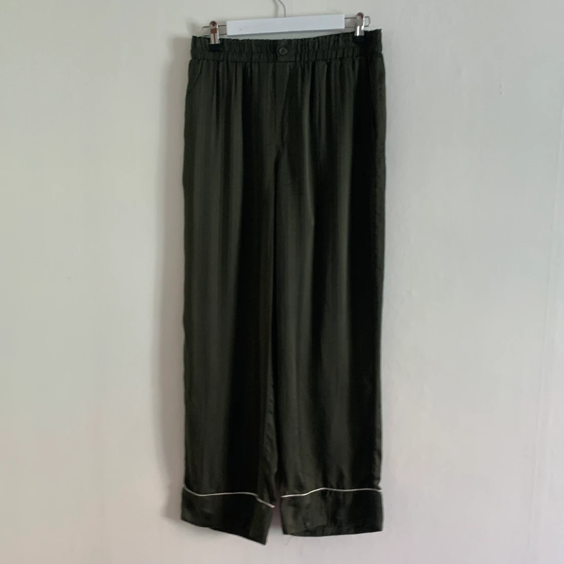 Ganni Sidenbyxor Strl:38 - 91