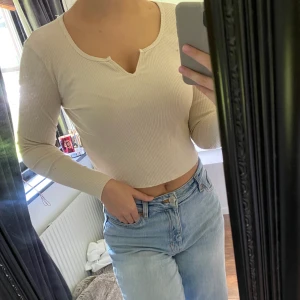 Gina tricot topp - Söt topp från Gina tricot💛