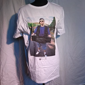 Cool t-shirt - Cool t-shirt, oanvänd! 