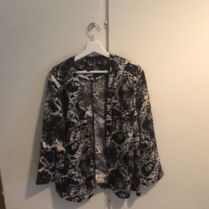 Lindex - Helt ny och fin 