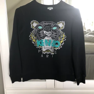 Kenzo - Säljer min kenzo tröja dö det inte är min stil längre 300kr 