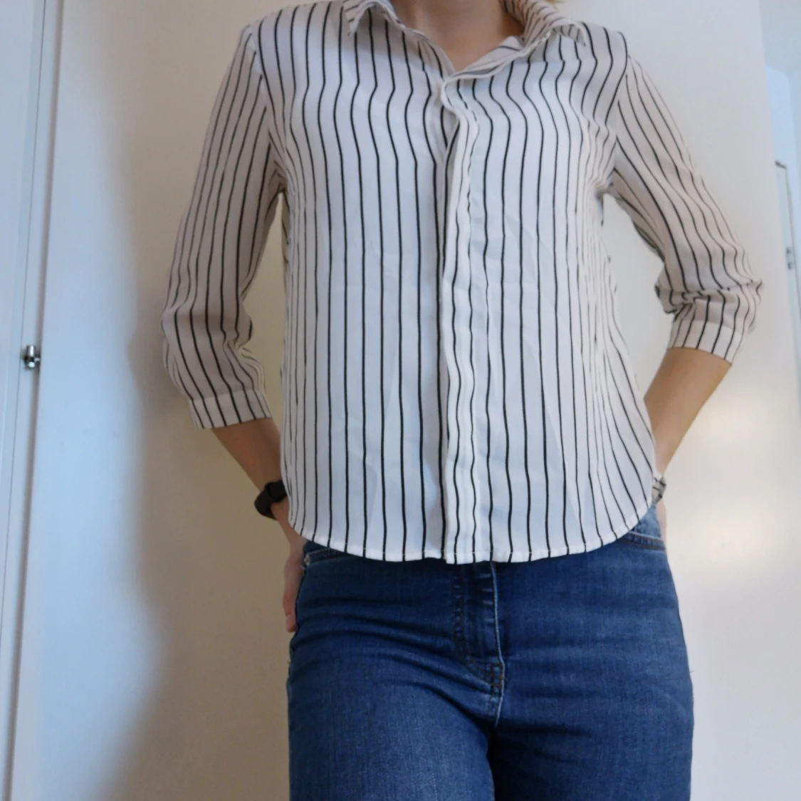 Svart-och vitrandig blus - 90