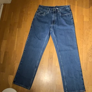 jeans - jeans i jättebra skick. Storlek 34