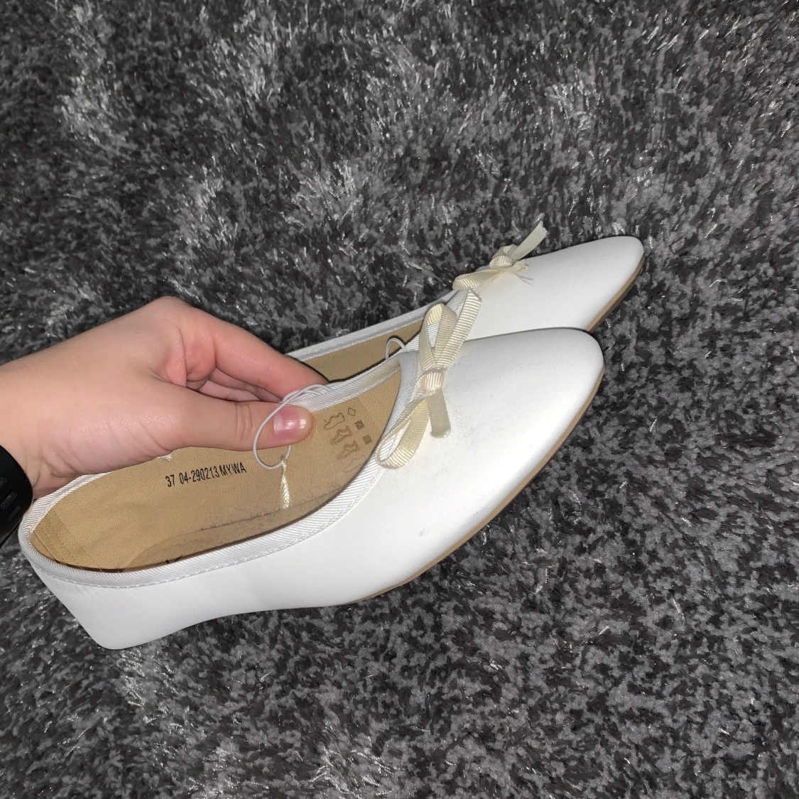 Ett par oanvända skor