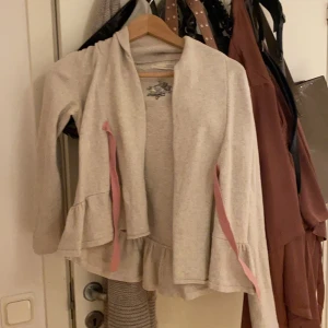 Strl S - En jätte fin oddmolly kofta som inte används🦋🦋🦋🦋