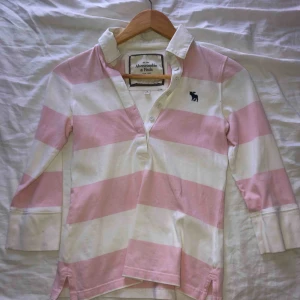  - Märkes tröja i fint skick