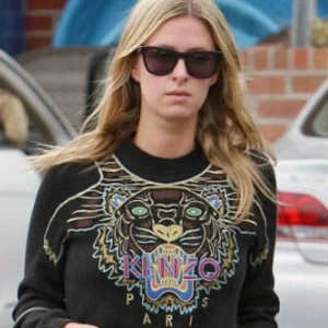  - Äkta kenzo tröja ,stickad . Slutsåld 