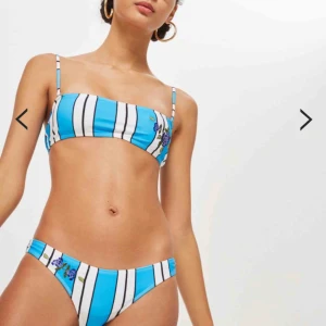  - Mycket sparsamt använd bikini från Topshop, går att bara köpa en del också🤩 frakt tillkommer på 20 kr.. pris går att diskuteras vid snabb affär