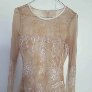  - Sexy body , dyrt i köpt .