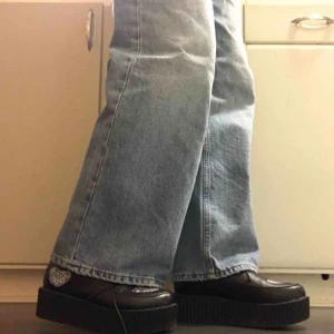  - Jättecoola Alexander Wang skor. Nyskick, endast testade. Säljer då skorna är försmå och behöver en ny ägare🥰 (skorna är ganska små i storlekarna) skriv för fler frågor och bilder!!