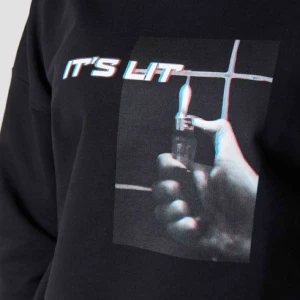  - En jöttecool tröja från nakd! Inköpt i julas. Inte använts så mycket så är som ny!🥰 Kommer ha budgivning till kl 10🥰 Budet börjar på 140😊