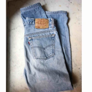  - Klassiska 501or size 30/32. Frakt tillkommer, kan även mötas upp i Stockholm 