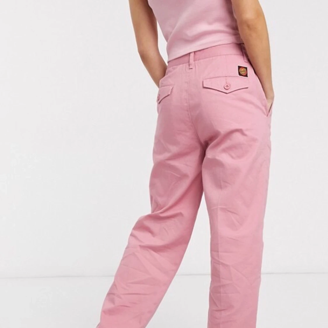 Ljusrosa byxor från Santa Cruz - 91