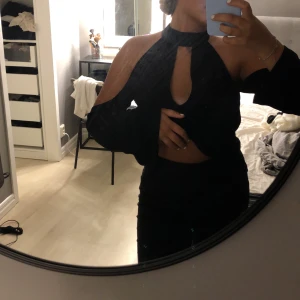 Nakd - Blus nakd 36, 90 kr plus 50 kr frakt (se sista bild)