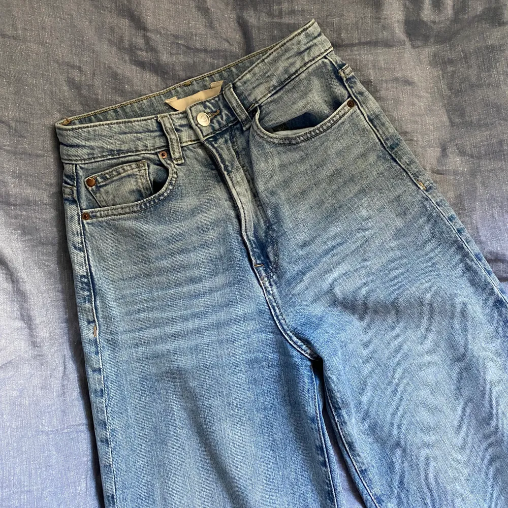 Vida, långa jeans från H&M. Super fin passform samt sköna!. Jeans & Byxor.