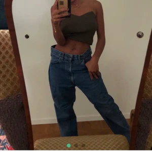 Levis jeans - Intressekoll på dessa Levis jeans. Bilder ifrån förra ägaren. 