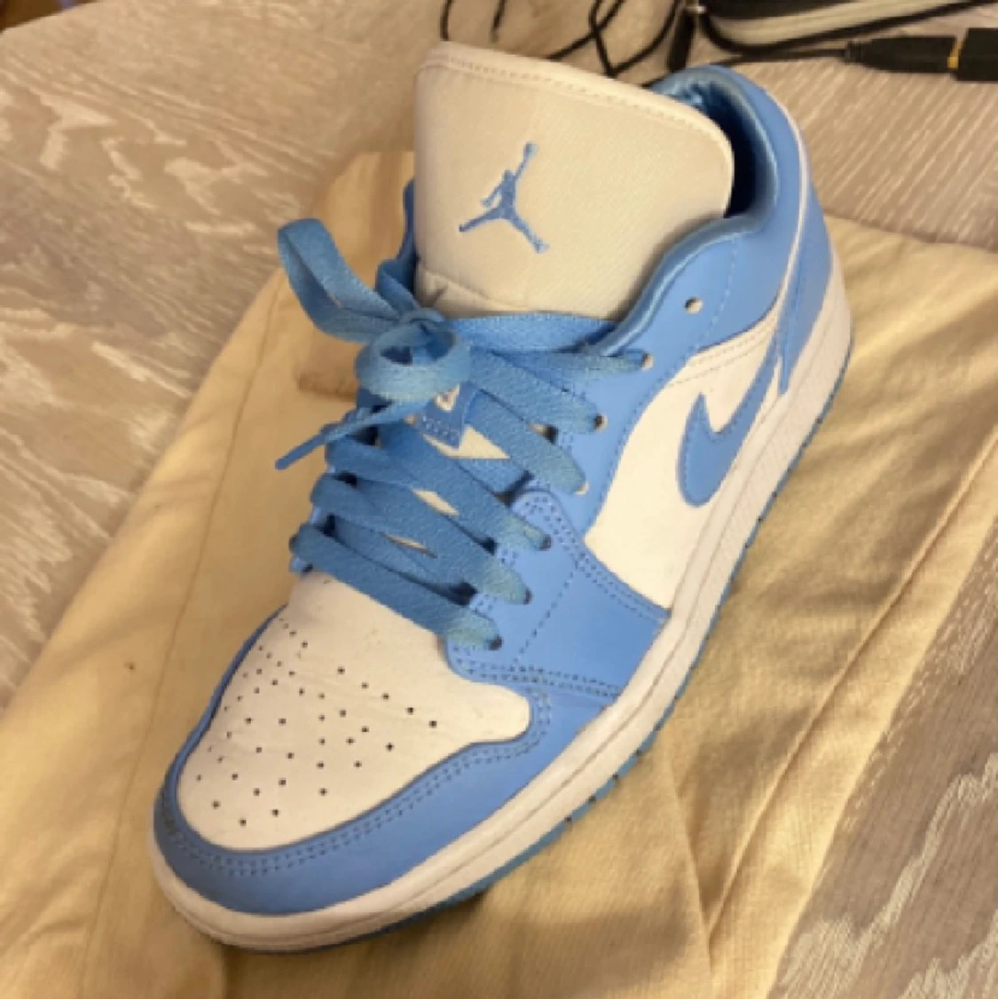 Low Jordans storlek 39 i bra skick  - 90