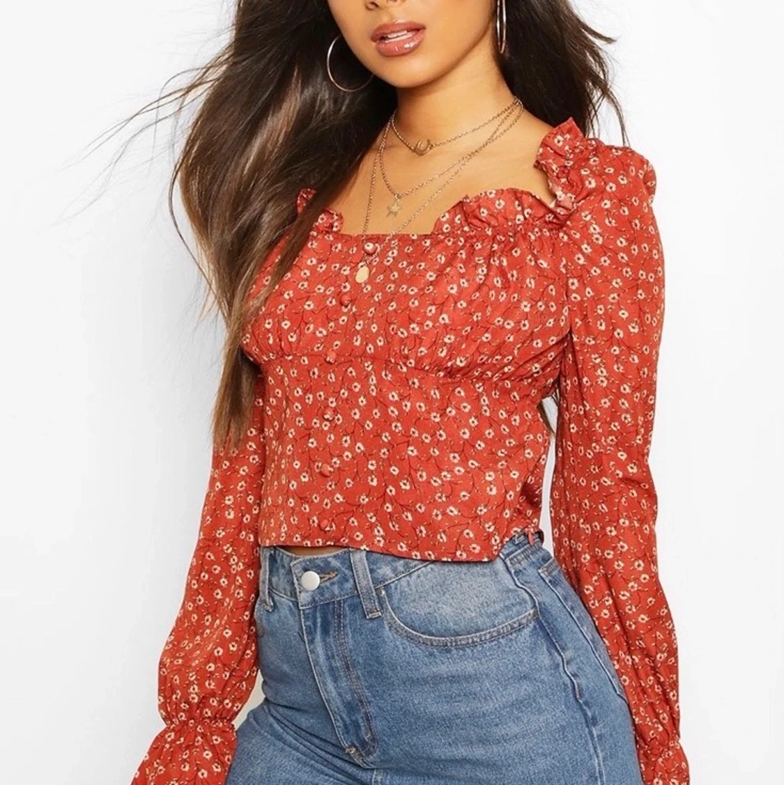 Gullig blus från boohoo