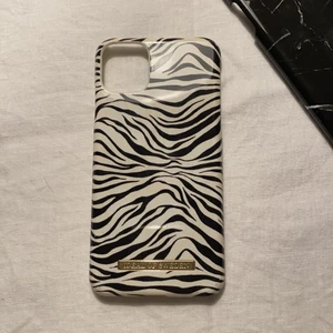 Ideal skal - Säljer detta superfina skalet ifrån ideal of sweden.✨ det är för iPhone 11 PRO Max.