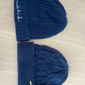 Mössor - HAMPTON REPUBLIC 27 59kr  aldrig använd.                           Bondelid 149kr aldrig använd 