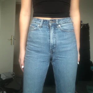 Weekday jeans - FRAKT INGÅR INTE I PRISET!