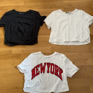 Croppade T-shirtar  - T-shirts från zara och nakd. Knappt använda. Väldigt fina storlek xxs i den vita från nakd och s i dem två andra fårn zara 