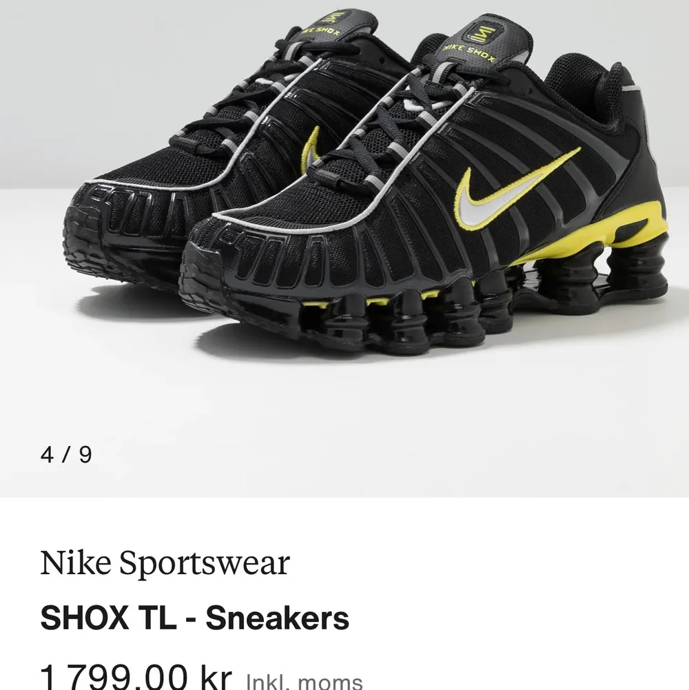 Åhhh säljer mina Nike shox TL i väldigt gott skick! Endast använt de tre gånger🖤 inköpta för 1800:-, kan mötas upp i Gbg eller så står köparen för frakten💚. Skor.