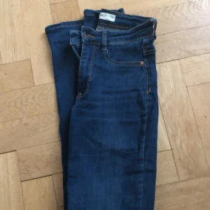 Molly jeans - Molly jeans från Gina. Använda fåtal gånger.    