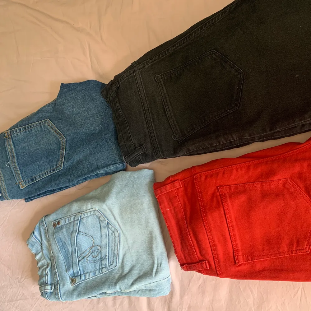Alla möjliga jeans, i jätte bra skick! Som nytt från 100kr. Jeans & Byxor.