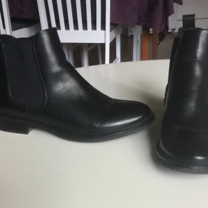 Skor - Svaga skor andvända 1 gång