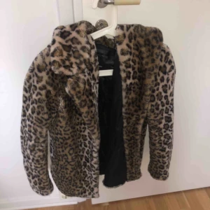  - Använd några gånger, köpt på vero Moda. Storlek S.