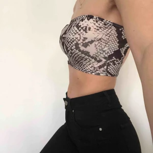  - Super fin topp från Boohoo, aldrig använd! Kan mötas upp i Stockholm eller frakta 😍