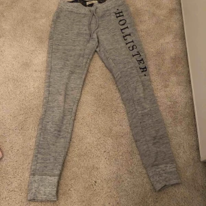  - Super sköna mjukisbyxor. Inte använda alls mycket och därför säljer jag dem🥰