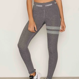  - Säljer mina fina gråa stronge tights! Inte använda alls mycket bara några prickar som försvunnit i tvätten men det syns nästa inget!