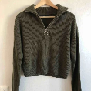  - Lite luddig, se bild. Annars hel. 