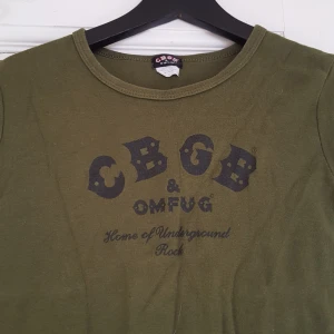  - cbgb magtröja, stretchig passar xs-m. 