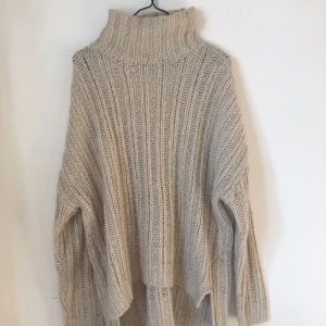  - Stickad tröja från HM