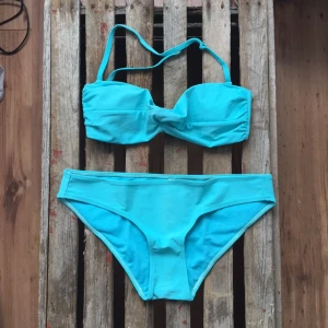  - Turkost bikiniset från gina tricot!