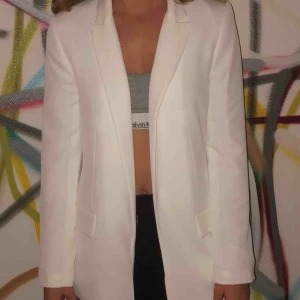  - Aldrig använd. Storlek 36. 150kr + frakt. Köpt för 500