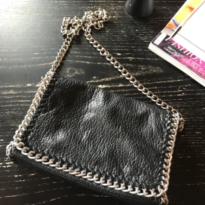  - Väska från Tiamo säljes billigt, 20kr+frakt eller hämtas i Stockholm🌸💋